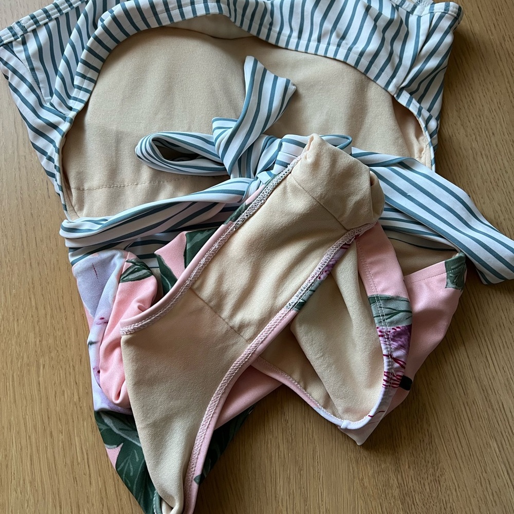 Albion Fit Island Fever Floral Striped Castaway One-Piece Swimsuit size med - Picture 9 of 13